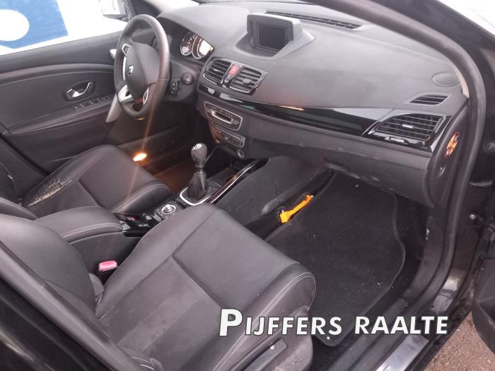 Renault Megane III Grandtour 1.4 16V TCe 130 Sloopvoertuig (2011, Zwart)