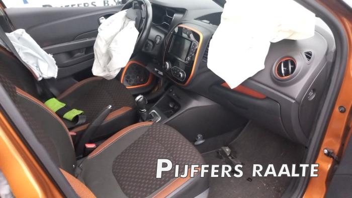 Renault Captur 1.2 TCE 16V EDC Sloopvoertuig (2017, Oranje)