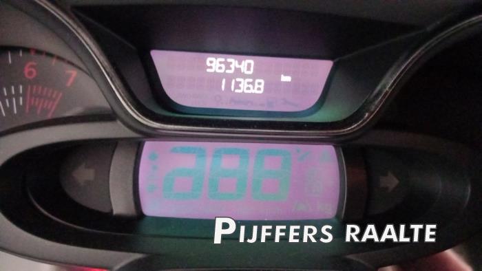 Renault Captur 1.2 TCE 16V EDC Sloopvoertuig (2017, Oranje)