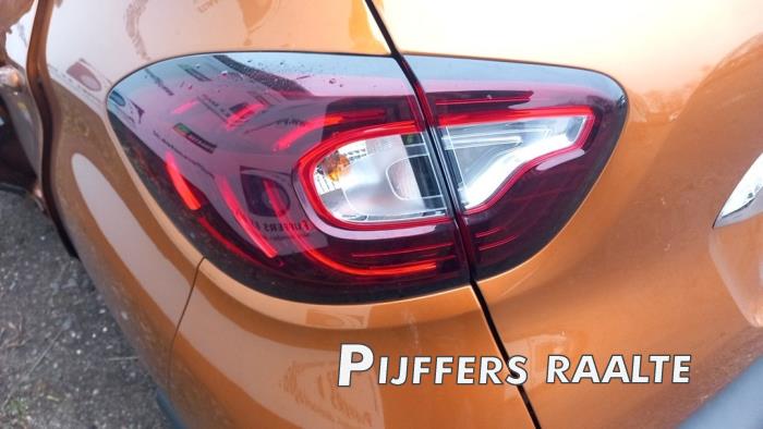 Renault Captur 1.2 TCE 16V EDC Sloopvoertuig (2017, Oranje)