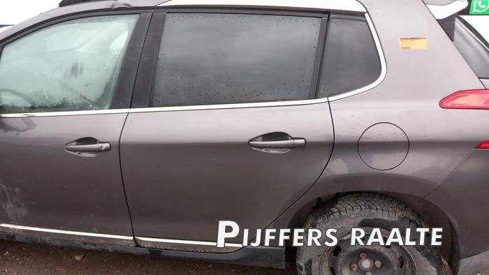 Peugeot 2008 1.2 Vti 12V PureTech 82 Sloopvoertuig (2014, Grijs)