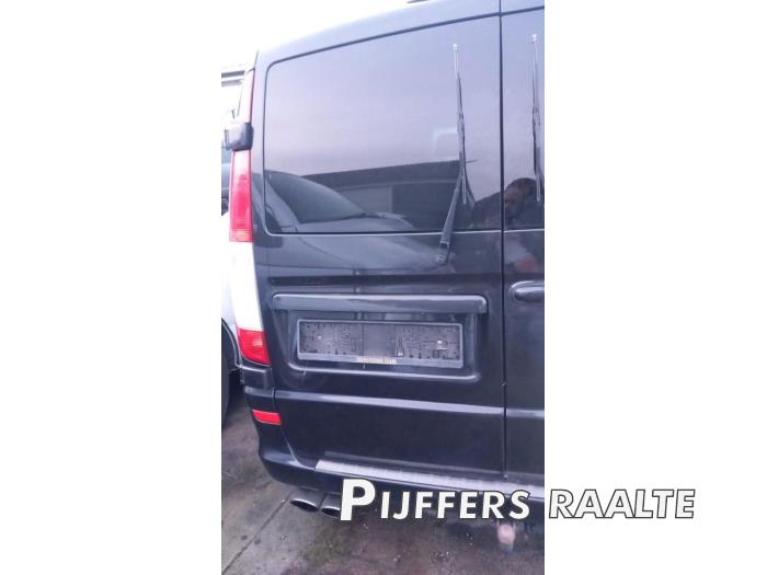 Mercedes Vito 3.0 120 CDI V6 24V Sloopvoertuig (2010, Zwart)