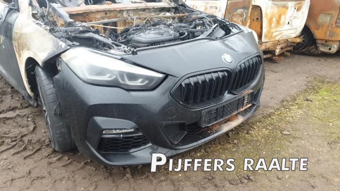 BMW 2 serie Gran Coupe 218i 1.5 TwinPower Turbo 12V Sloopvoertuig (2022, Zwart)