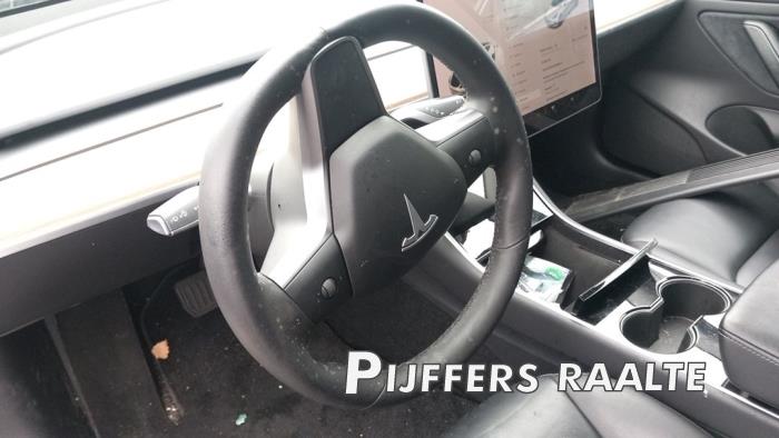 Tesla Model 3 Long Range 72kWh Sloopvoertuig (2019, Wit)