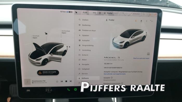 Tesla Model 3 Long Range 72kWh Sloopvoertuig (2019, Wit)
