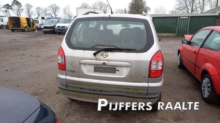 Opel Zafira 1.8 16V Sloopvoertuig (2004, Grijs)
