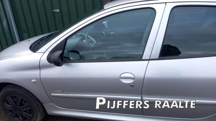 Peugeot 206+ 1.4 XS Sloopvoertuig (2010, Grijs)