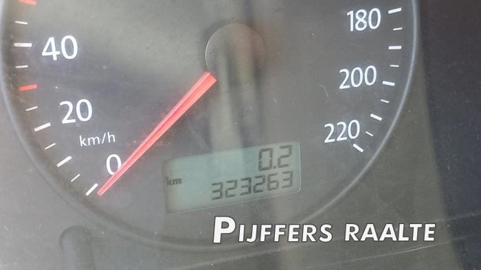 Volkswagen Transporter T5 2.5 TDi Sloopvoertuig (2006, Metallic, Zilver)