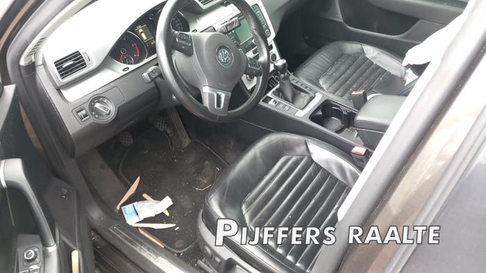 Volkswagen Passat Variant 2.0 TDI 16V 135 Sloopvoertuig (2012, Bruin)