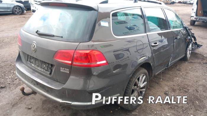 Volkswagen Passat Variant 2.0 TDI 16V 135 Sloopvoertuig (2012, Bruin)