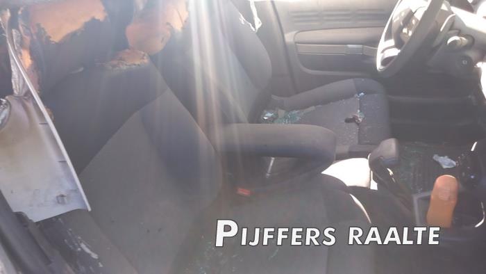 Citroen C4 Cactus 1.2 PureTech 82 12V Sloopvoertuig (2015, Grijs)