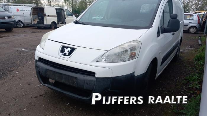 Peugeot Partner 1.6 HDI 75 16V Sloopvoertuig (2010, Metallic, Wit, Blank)