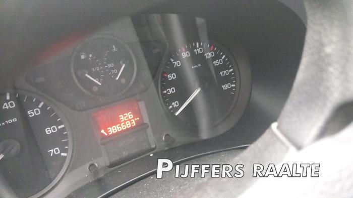 Peugeot Partner 1.6 HDI 75 16V Sloopvoertuig (2010, Metallic, Wit, Blank)