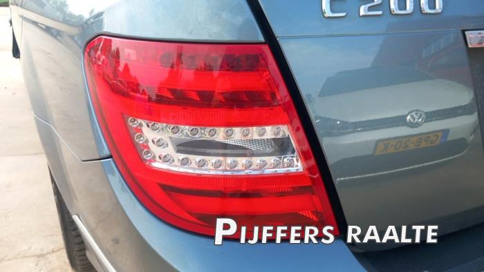 Mercedes C Estate 2.2 C-200 CDI 16V BlueEFFICIENCY Sloopvoertuig (2011, Grijs)