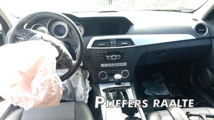 Mercedes C Estate 2.2 C-200 CDI 16V BlueEFFICIENCY Sloopvoertuig (2011, Grijs)