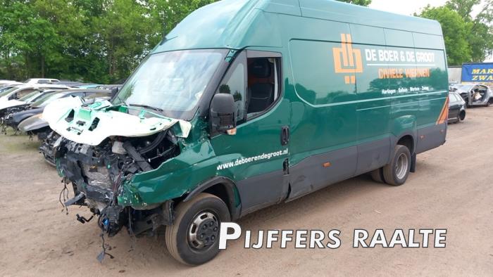 Iveco New Daily VI 35C18,35S18,40C18,50C18,60C18,65C18,70C18 Sloopvoertuig (2023, Natuurlijk, Groen)