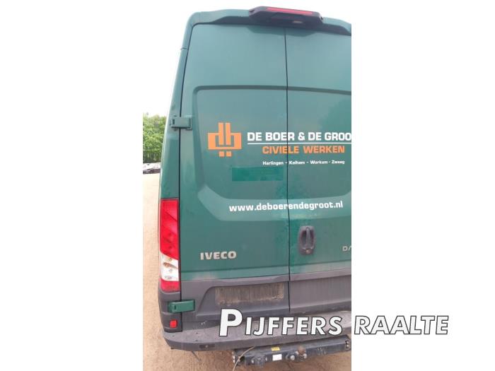 Iveco New Daily VI 35C18,35S18,40C18,50C18,60C18,65C18,70C18 Sloopvoertuig (2023, Natuurlijk, Groen)