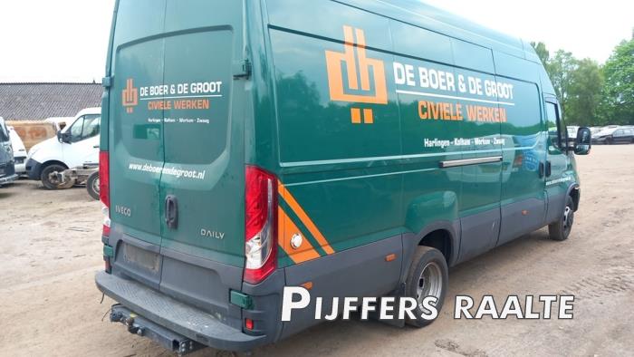 Iveco New Daily VI 35C18,35S18,40C18,50C18,60C18,65C18,70C18 Sloopvoertuig (2023, Natuurlijk, Groen)