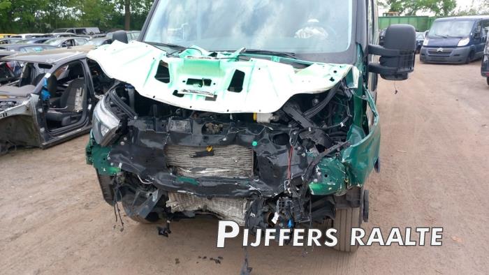 Iveco New Daily VI 35C18,35S18,40C18,50C18,60C18,65C18,70C18 Sloopvoertuig (2023, Natuurlijk, Groen)