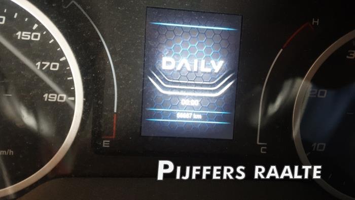 Iveco New Daily VI 35C18,35S18,40C18,50C18,60C18,65C18,70C18 Sloopvoertuig (2023, Natuurlijk, Groen)