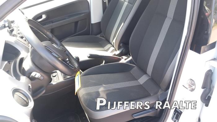 Volkswagen Up! 1.0 12V 60 Sloopvoertuig (2017, Wit)