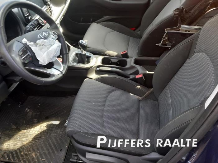 Hyundai i30 Wagon 1.4 CVVT 16V Sloopvoertuig (2019, Blauw)