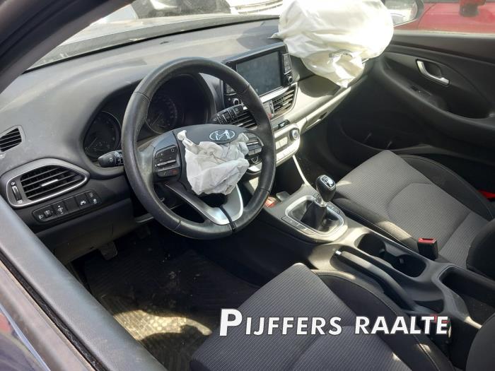 Hyundai i30 Wagon 1.4 CVVT 16V Sloopvoertuig (2019, Blauw)