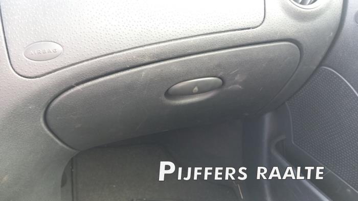 Citroen C2 1.1 Sloopvoertuig (2005, Grijs)