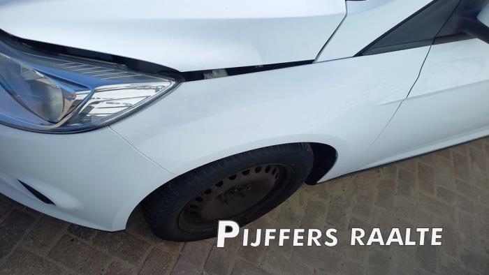 Ford Focus 3 Wagon 1.0 Ti-VCT EcoBoost 12V 100 Sloopvoertuig (2013, Wit)