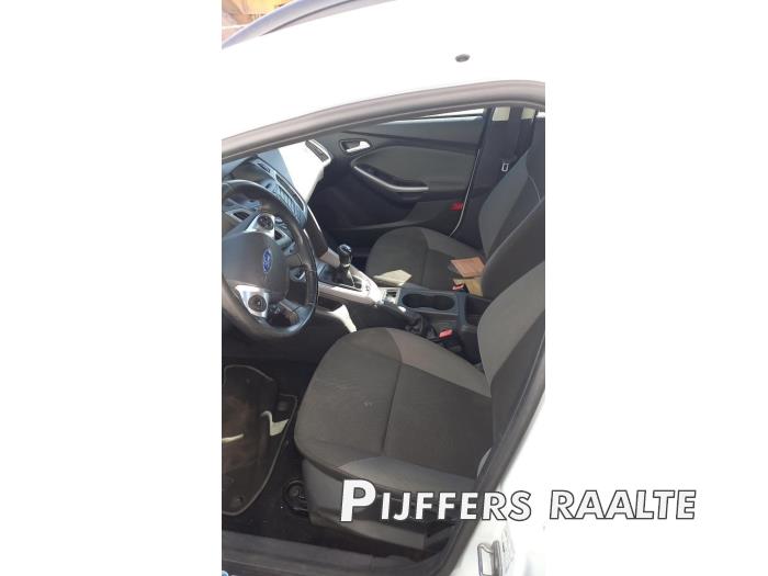 Ford Focus 3 Wagon 1.0 Ti-VCT EcoBoost 12V 100 Sloopvoertuig (2013, Wit)