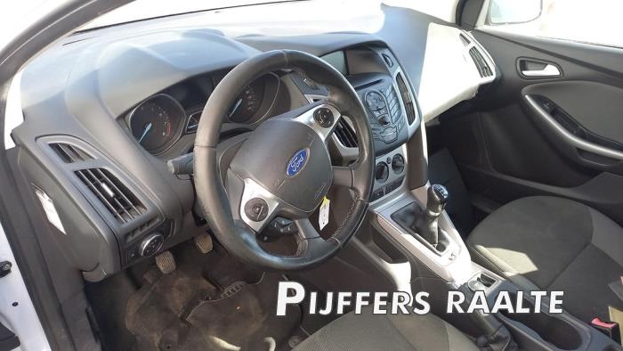 Ford Focus 3 Wagon 1.0 Ti-VCT EcoBoost 12V 100 Sloopvoertuig (2013, Wit)