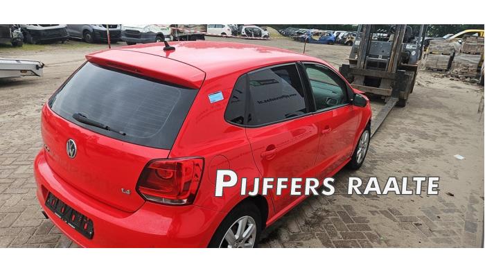 Volkswagen Polo V 1.4 16V Sloopvoertuig (2010, Rood)