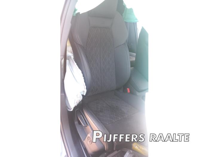 Audi A3 Sportback 1.4 40 TFSIe 16V Sloopvoertuig (2021, Grijs)