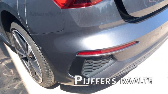 Audi A3 Sportback 1.4 40 TFSIe 16V Sloopvoertuig (2021, Grijs)