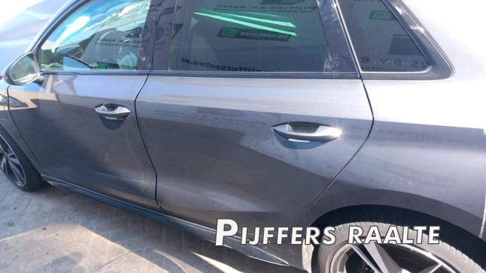 Audi A3 Sportback 1.4 40 TFSIe 16V Sloopvoertuig (2021, Grijs)