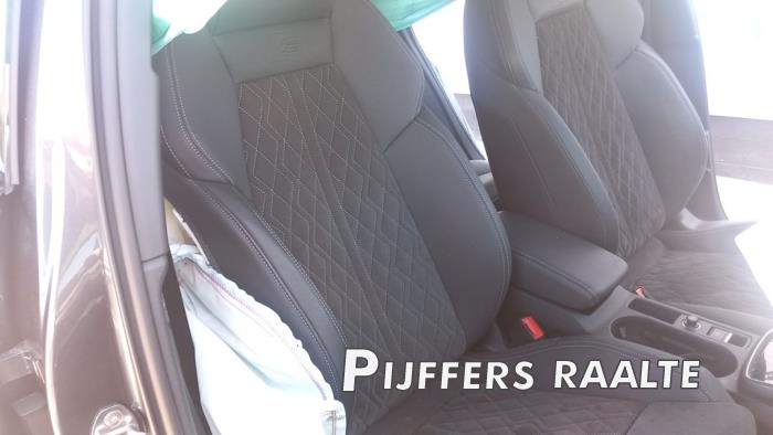 Audi A3 Sportback 1.4 40 TFSIe 16V Sloopvoertuig (2021, Grijs)