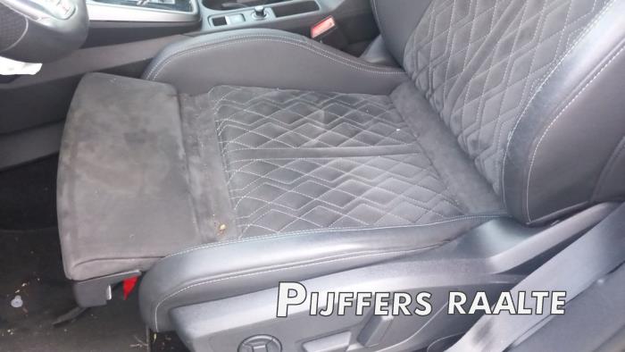 Audi A3 Sportback 1.4 40 TFSIe 16V Sloopvoertuig (2021, Grijs)