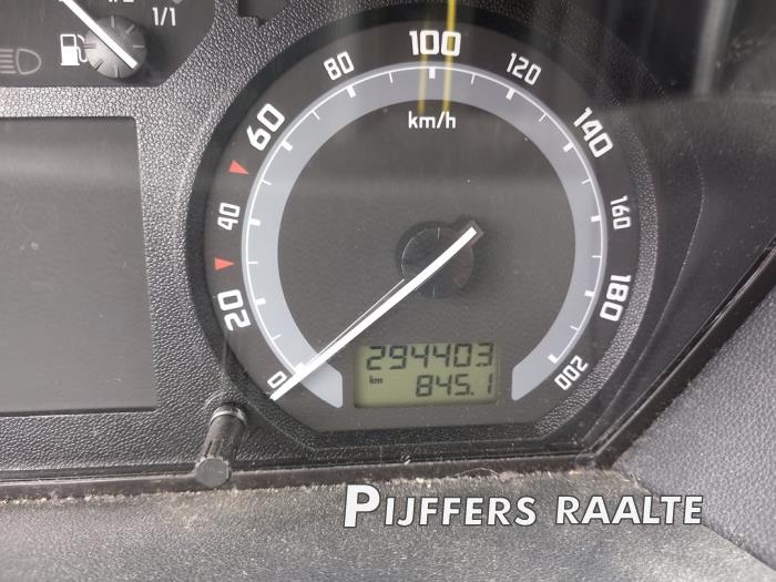 Skoda Fabia 1.4i 16V Sloopvoertuig (2006, Blauw)