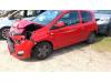 Renault Twingo uit 2012 (Sloopvoertuig)