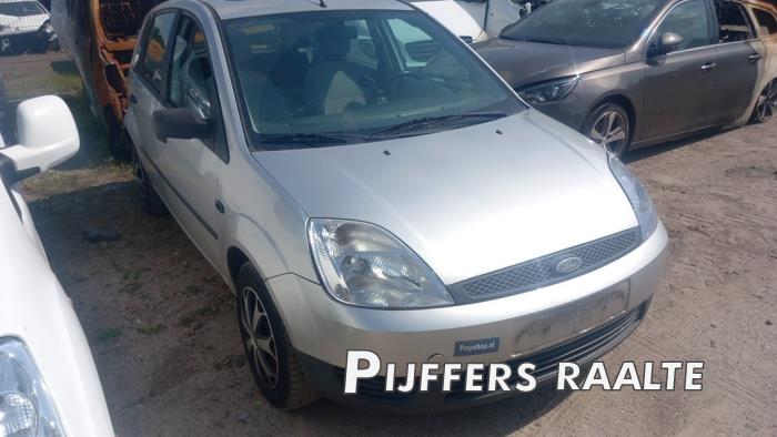 Ford Fiesta 5 1.3 Sloopvoertuig (2002, Grijs)