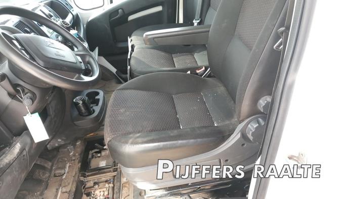 Citroen Jumper 2.2 Blue HDi 120 Sloopvoertuig (2020, Metallic, Wit, Blank)