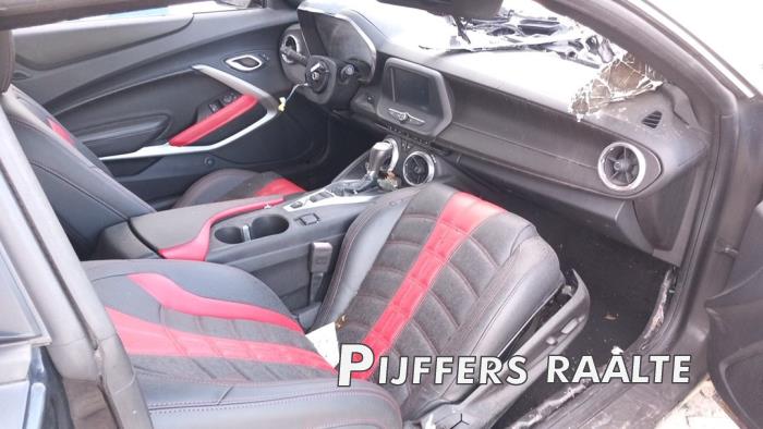 Chevrolet Camaro 2.0 Turbo 16V Sloopvoertuig (2018, Zwart)