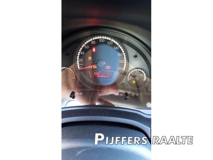 Volkswagen Up! 1.0 12V 60 Sloopvoertuig (2015, Rood)
