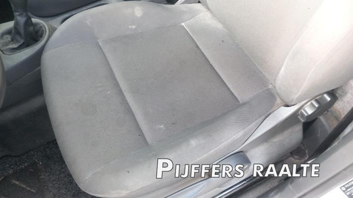 Volkswagen Caddy III 1.6 TDI 16V Sloopvoertuig (2014, Candy White)
