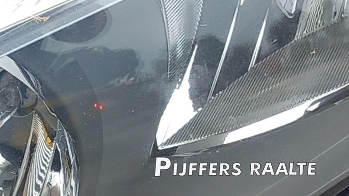 Mercedes Vito 1.6 109 CDI 16V Sloopvoertuig (2015, Rood)