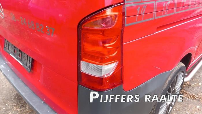 Mercedes Vito 1.6 109 CDI 16V Sloopvoertuig (2015, Rood)