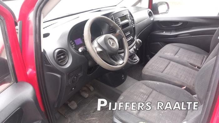 Mercedes Vito 1.6 109 CDI 16V Sloopvoertuig (2015, Rood)