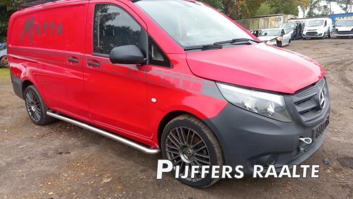 Mercedes Vito 1.6 109 CDI 16V Sloopvoertuig (2015, Rood)