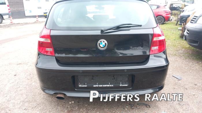 BMW 1 serie 116i 2.0 16V Sloopvoertuig (2010, Zwart, Beige)