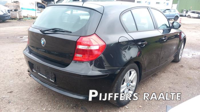 BMW 1 serie 116i 2.0 16V Sloopvoertuig (2010, Zwart, Beige)